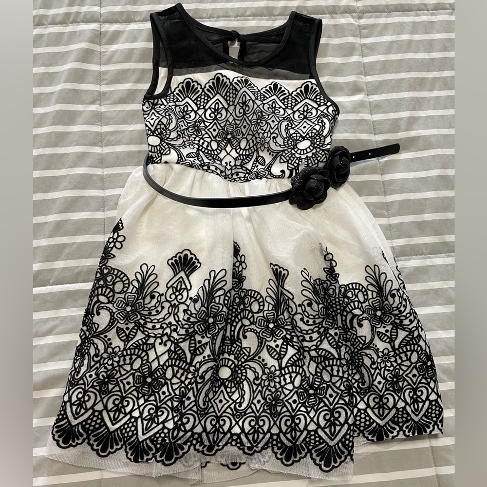 3 for $20 New Children Place Pretty Dress size 5